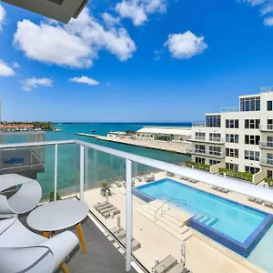 Apartment *new* 2bd 2bath Apt With Ocean View, Pool, Gym